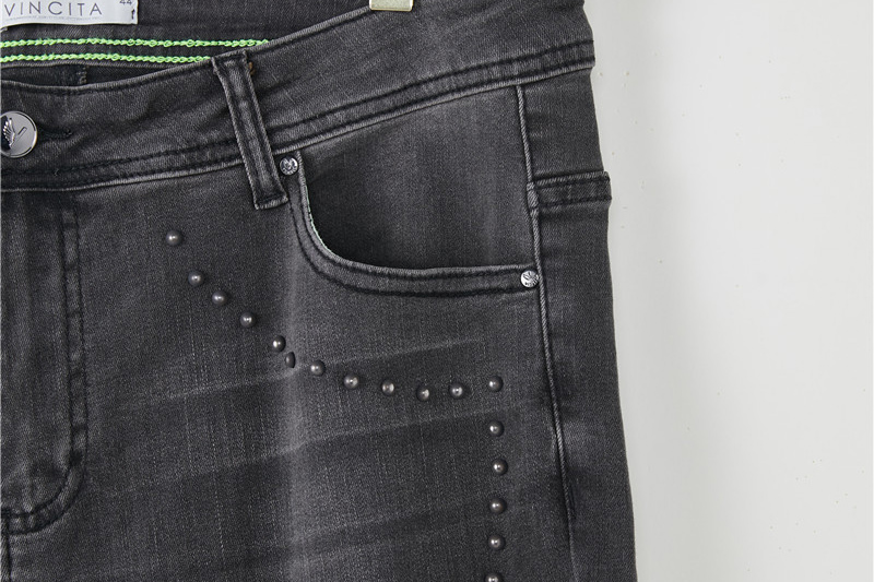 Jînsên jeansê yên bi kemberê reş ên dirêj ên qûnê yên jinan (1)